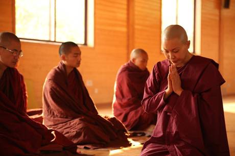 《我们约会吧》王誉霖剃头修行 早期美艳照曝光