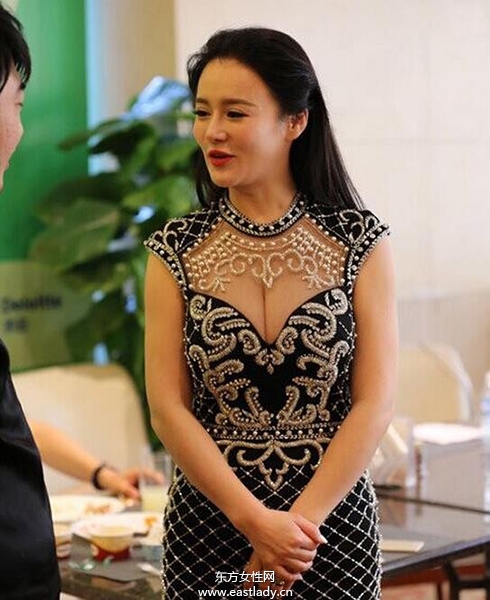 邹市明老婆冉莹颖个人资料身高图片