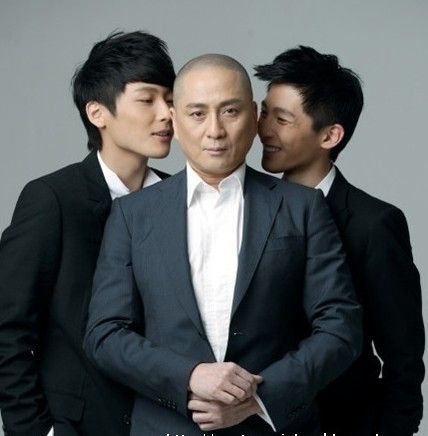 57岁汤镇业发福 汤镇业儿子叫什幺