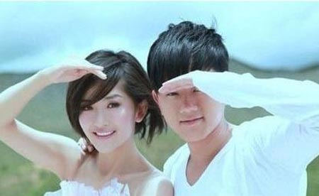 谢娜回归快乐家族 PO照打破怀孕传闻