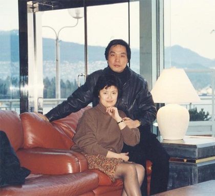 王祖蓝岳父母身份显赫 身材高品位高修养高