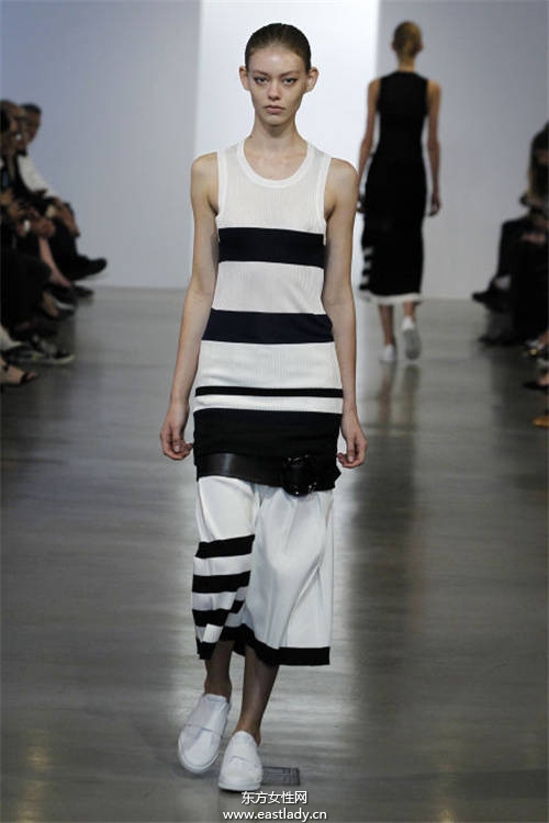2016年春夏女装发布 以度假风为主题