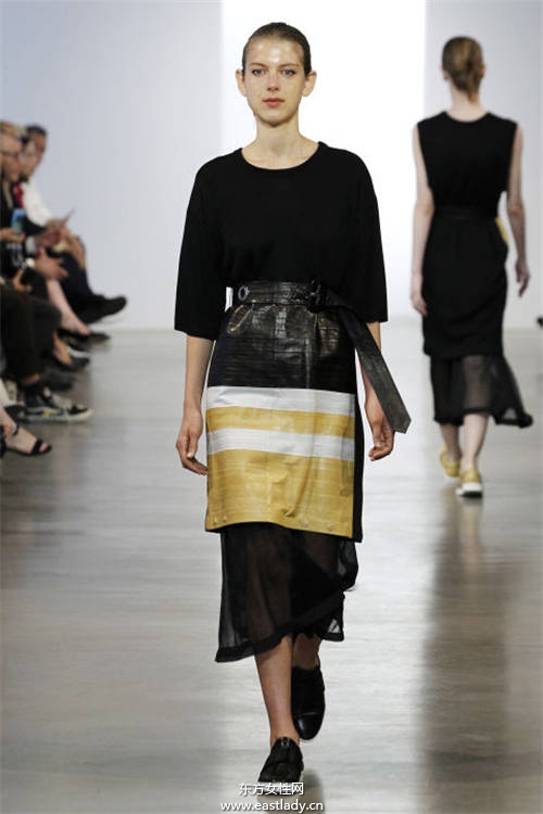 2016年春夏女装发布 以度假风为主题