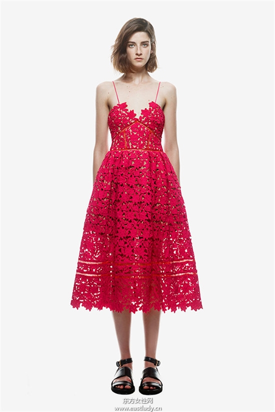 满足每个人的红毯梦  Self Portrait 推浪漫唯美平