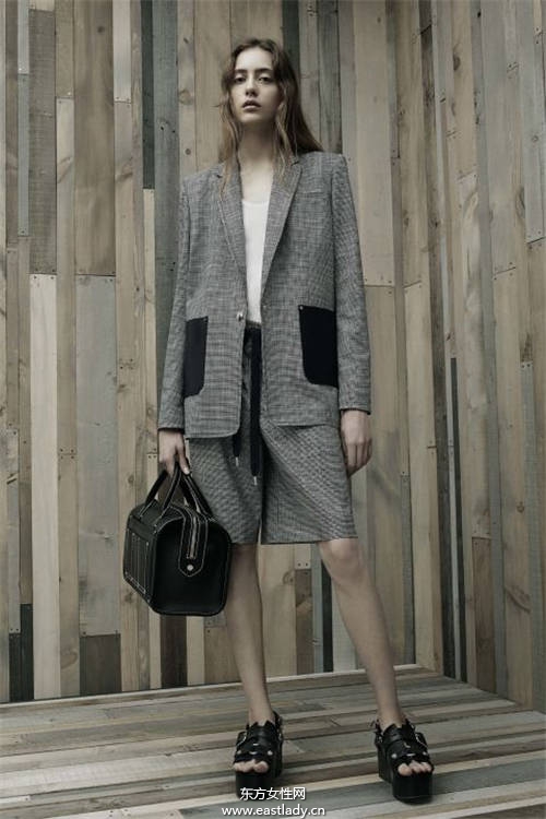 2016年春夏女装发布 以度假风为主题