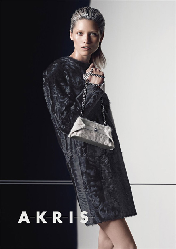 Akris 2014秋冬手袋系列广告大片