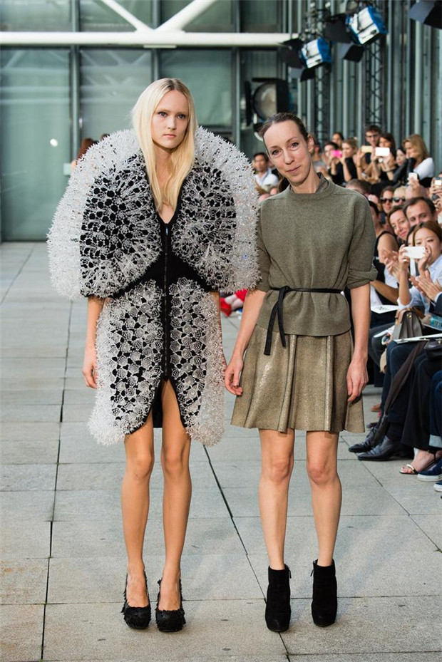Iris van Herpen 2015春夏女装流行发布