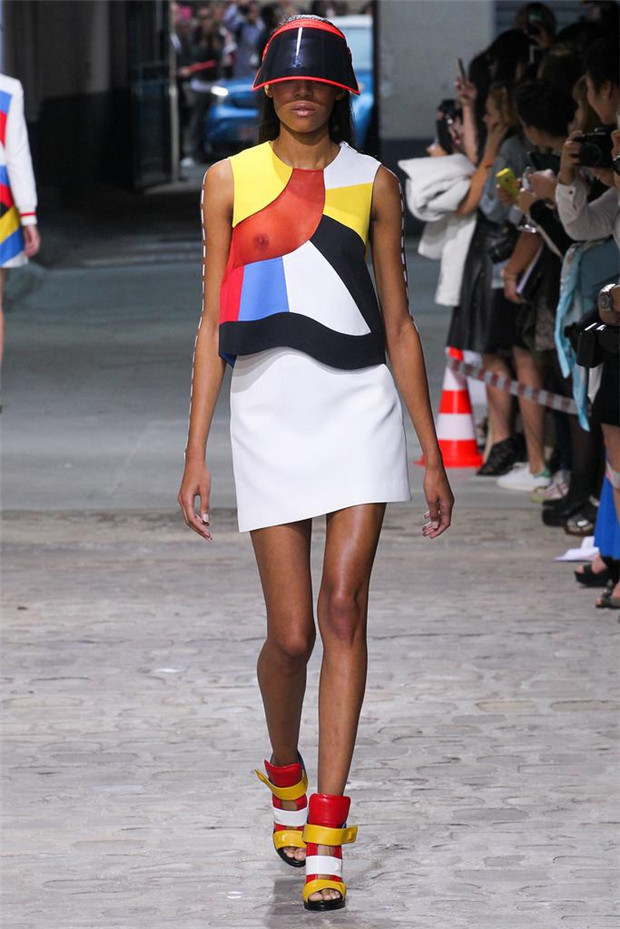 JC de Castelbajac 2015春夏女装流行发布