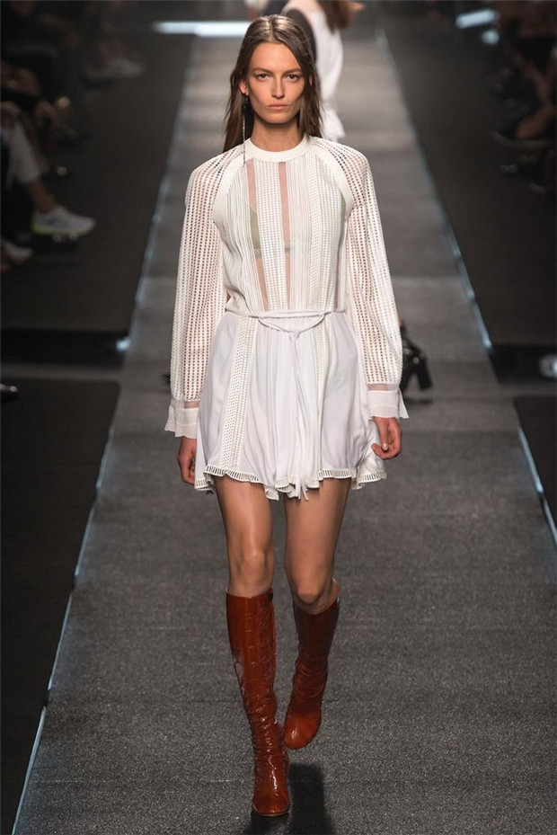 Louis Vuitton 2015春夏女装流行发布