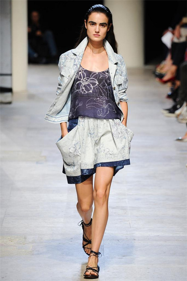 Leonard 2015春夏女装流行发布