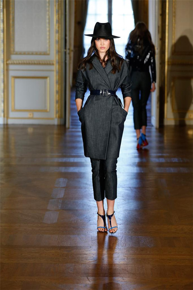 Martin Grant 2015春夏女装流行发布