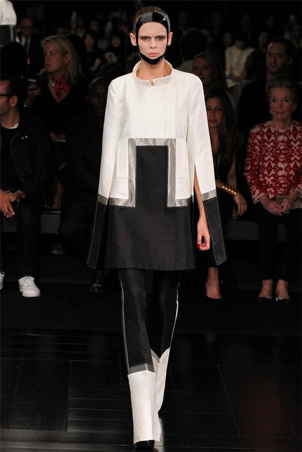 Alexander McQueen 2015春夏女装流行发布
