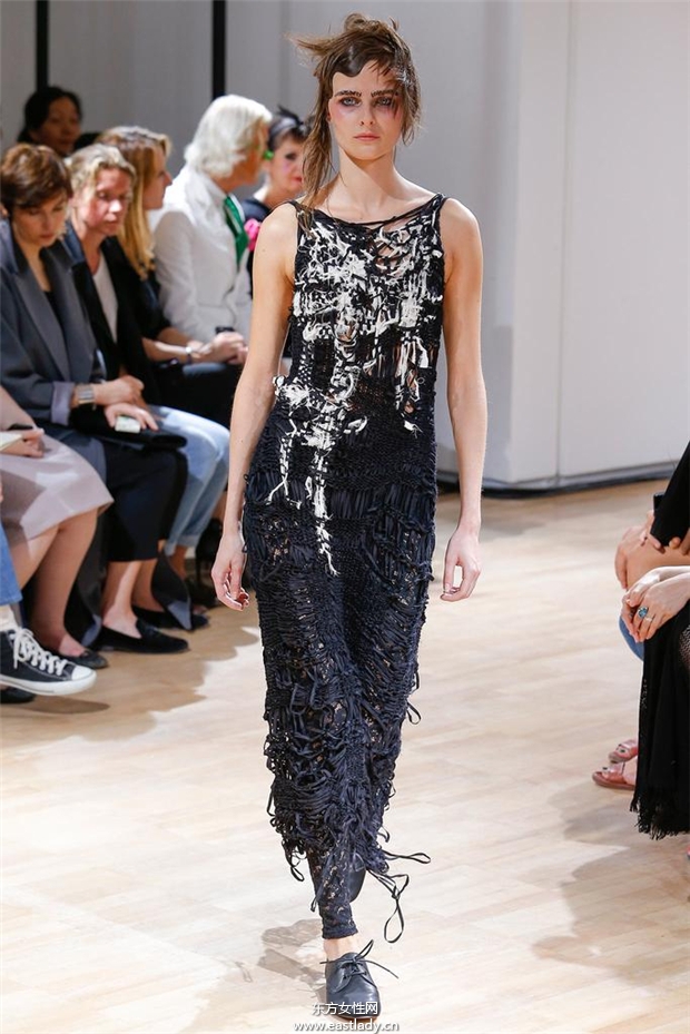 Yohji Yamamoto 2015春夏女装流行发布
