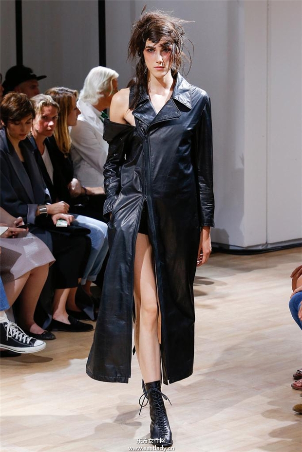 Yohji Yamamoto 2015春夏女装流行发布