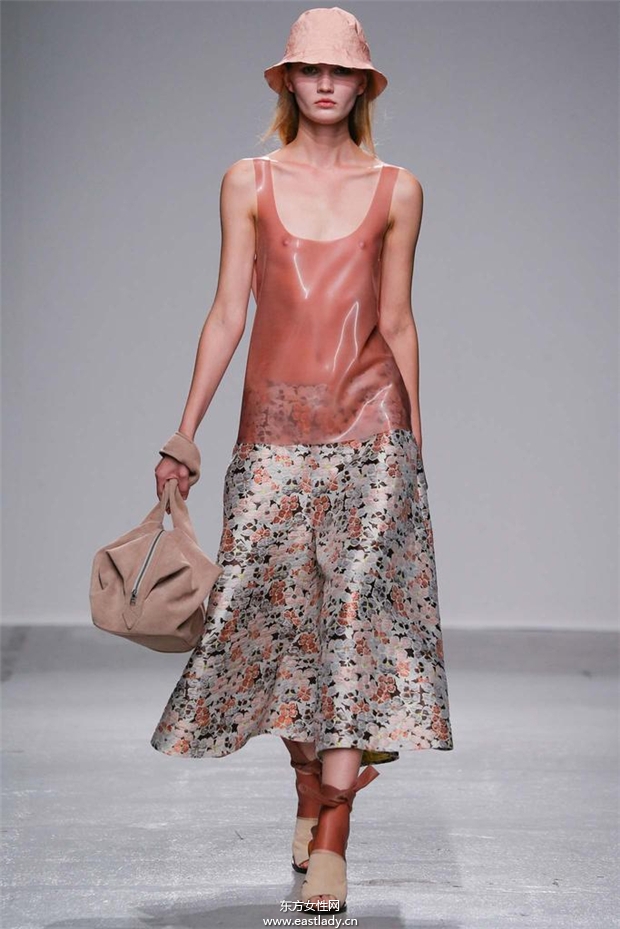 Christian Wijnants 2015春夏女装流行发布