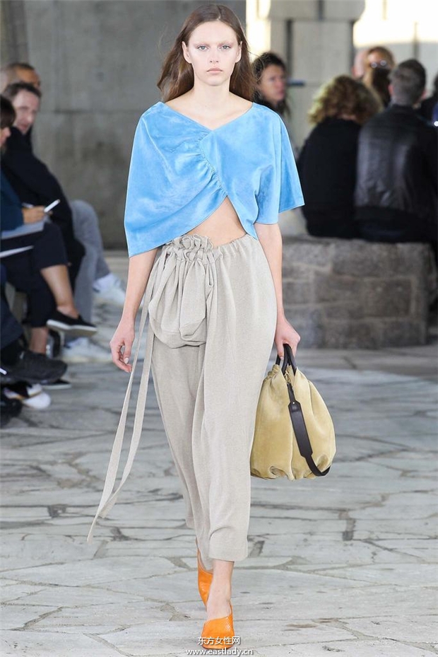 Loewe 2015春夏女装流行发布