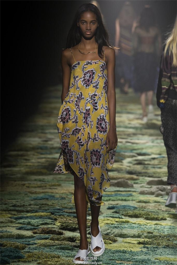 Dries Van Noten 2015春夏女装流行发布