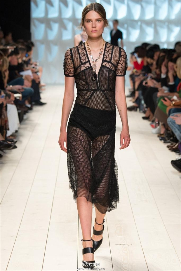 Nina Ricci 2015春夏女装流行发布