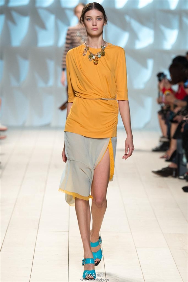 Nina Ricci 2015春夏女装流行发布