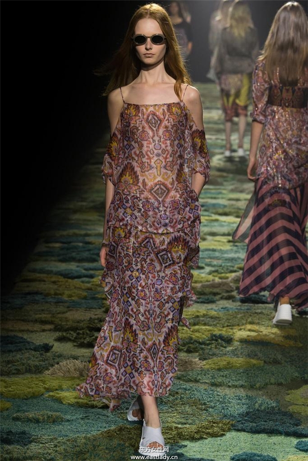 Dries Van Noten 2015春夏女装流行发布