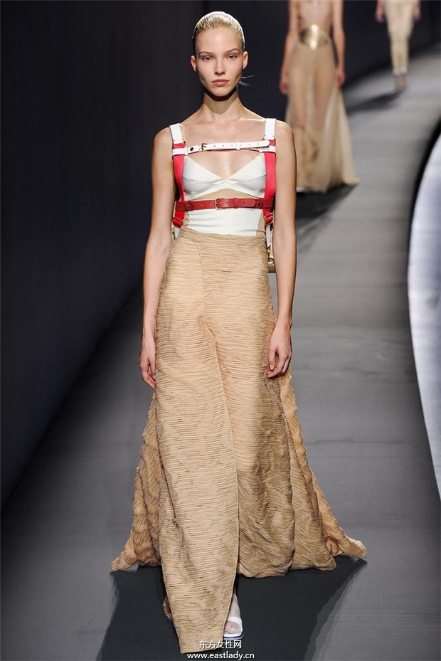 Vionnet 2015春夏女装流行发布