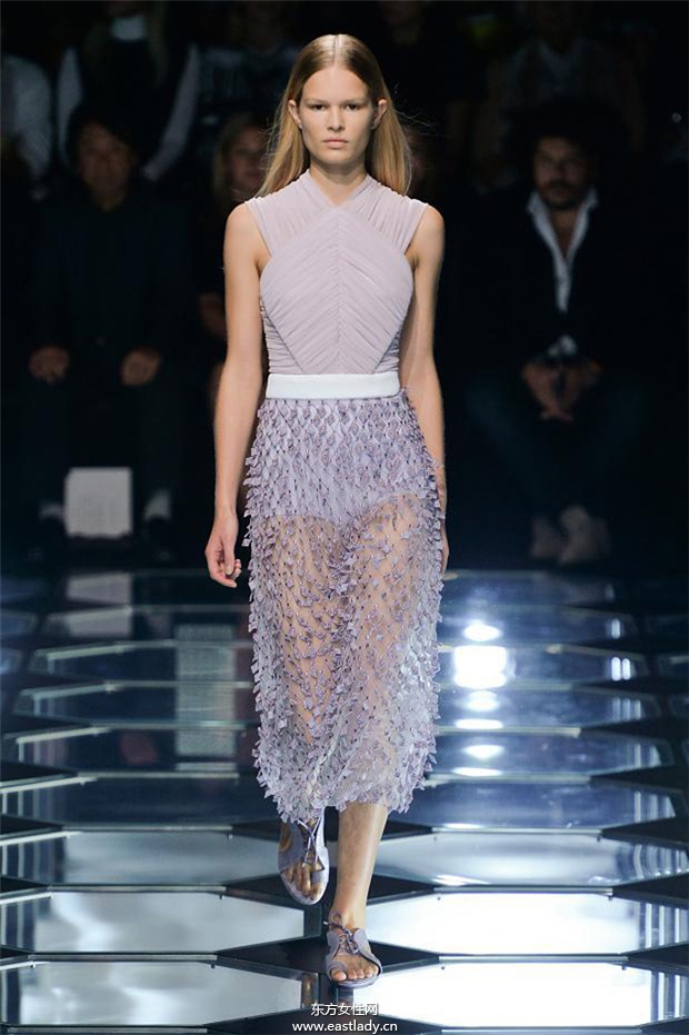 Balenciaga 2015春夏女装流行发布