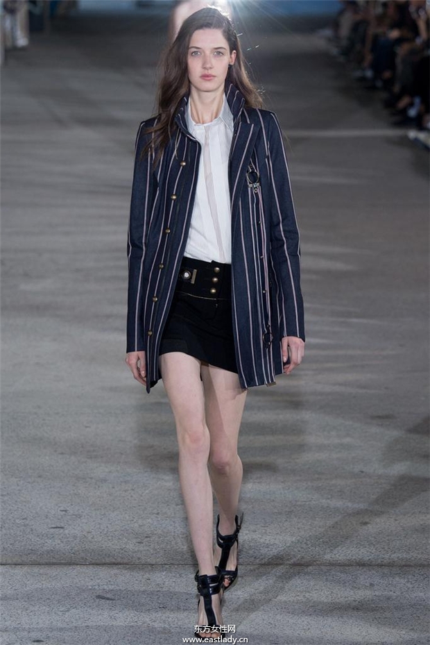 Anthony Vaccarello 2015春夏女装流行发布