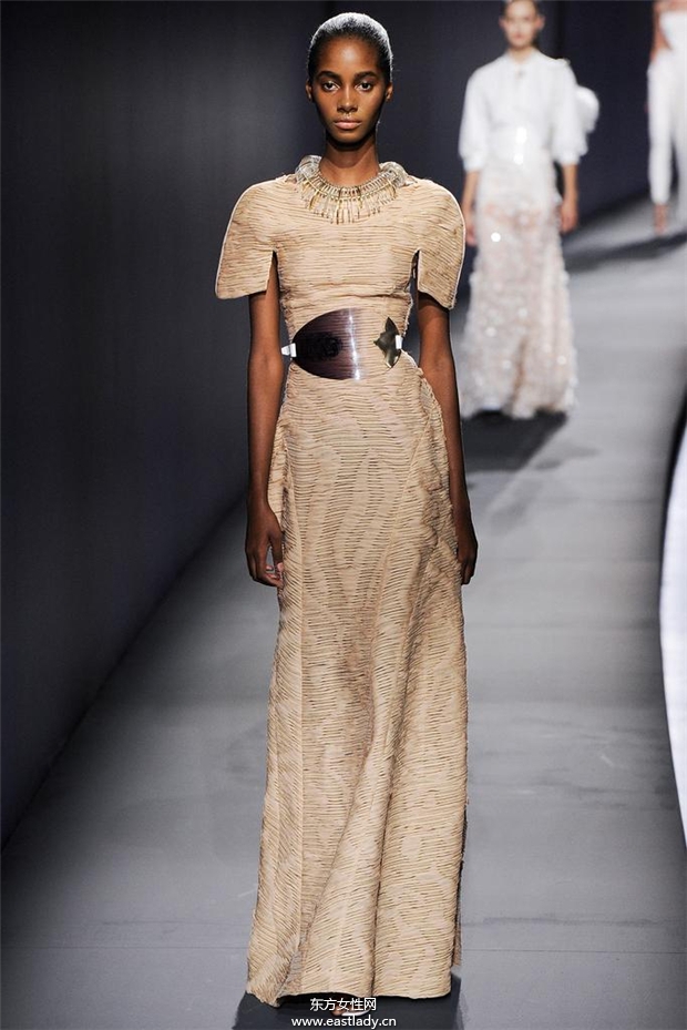 Vionnet 2015春夏女装流行发布