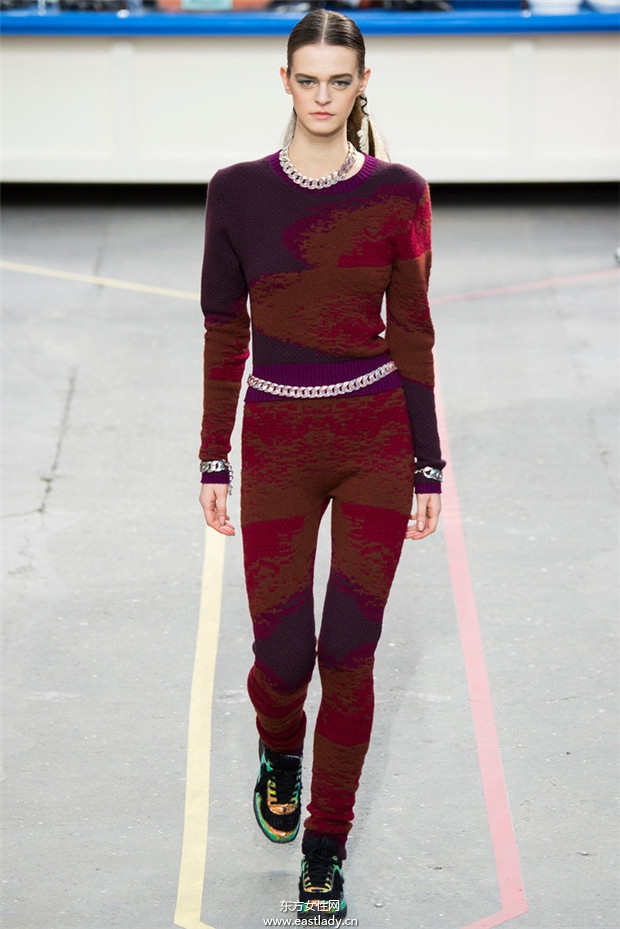 Chanel(香奈儿)巴黎时装周2014秋冬新品发布