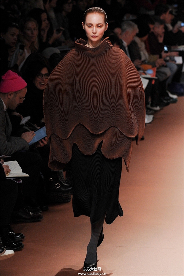 Issey Miyake巴黎时装周2014秋冬新品发布