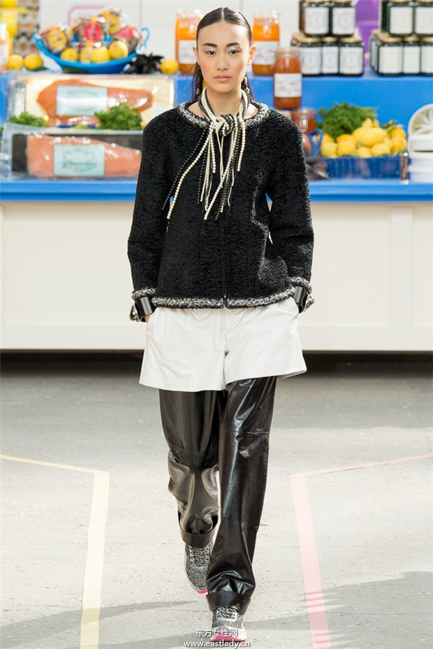 Chanel(香奈儿)巴黎时装周2014秋冬新品发布