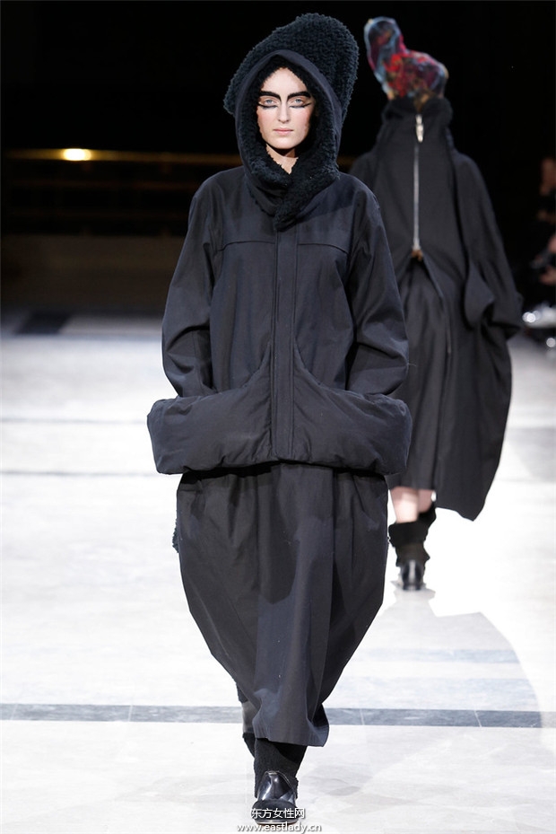 Yohji Yamamoto巴黎时装周2014秋冬新品发布
