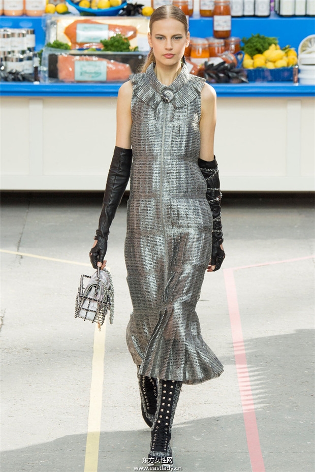Chanel(香奈儿)巴黎时装周2014秋冬新品发布