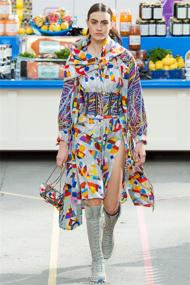 Chanel(香奈儿)巴黎时装周2014秋冬新品发布