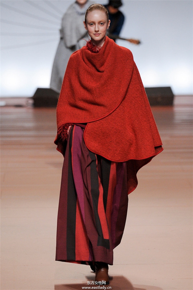 Issey Miyake巴黎时装周2014秋冬新品发布