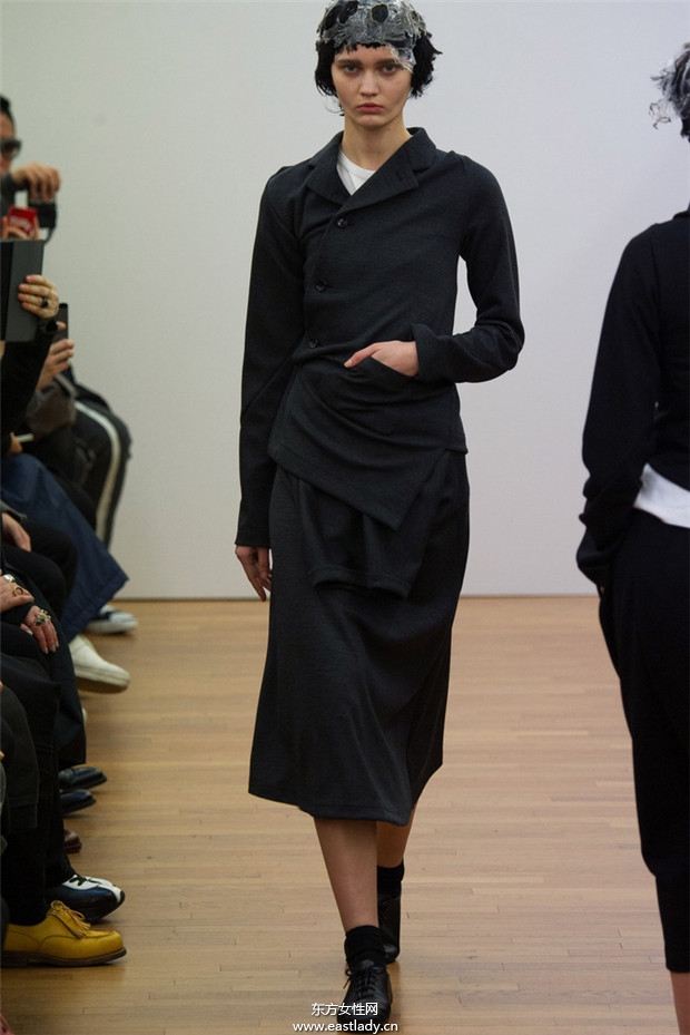 Comme des Gar&ccedil;ons巴黎时装周2014秋冬新品发布