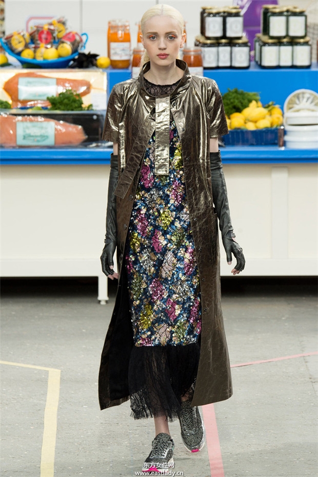 Chanel(香奈儿)巴黎时装周2014秋冬新品发布