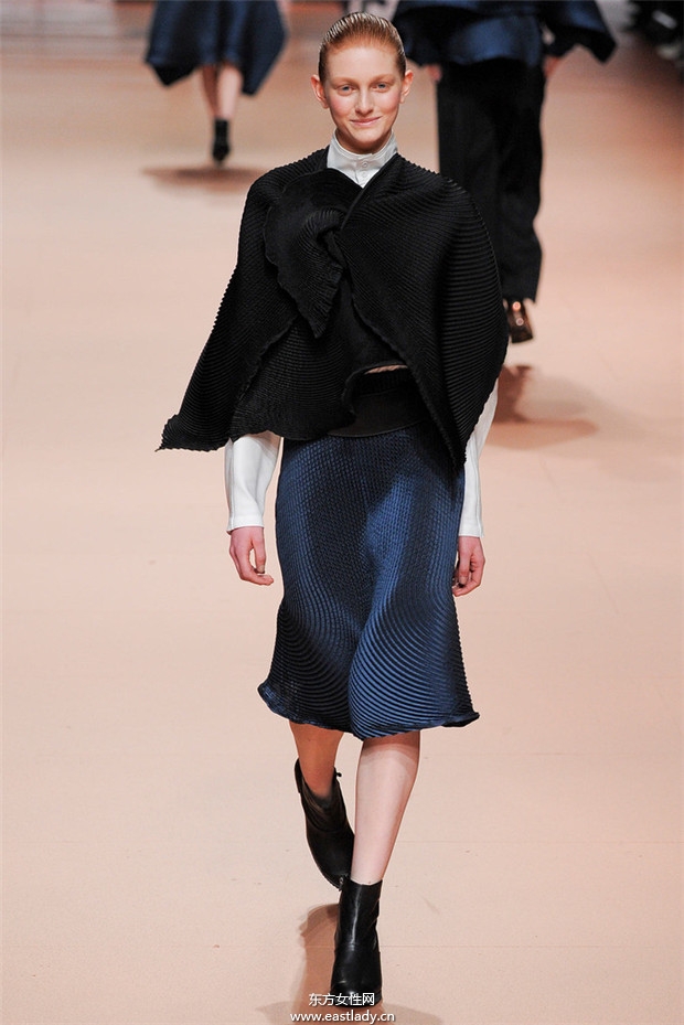 Issey Miyake巴黎时装周2014秋冬新品发布
