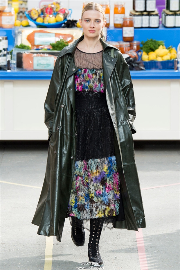 Chanel(香奈儿)巴黎时装周2014秋冬新品发布