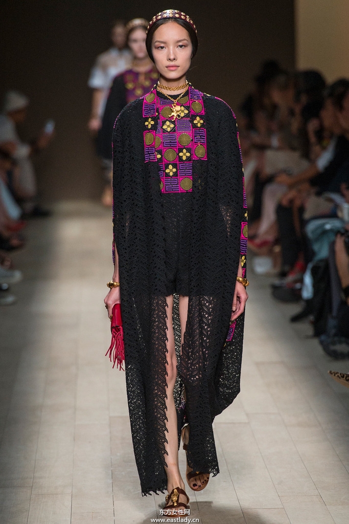 Valentino（华伦天奴）巴黎2014春夏流行服饰时尚大片