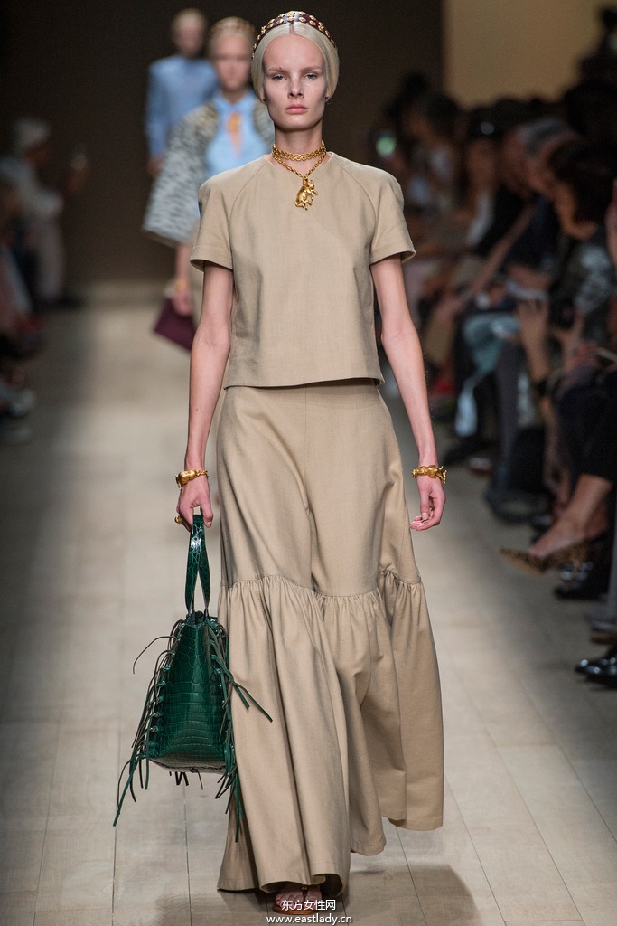 Valentino（华伦天奴）巴黎2014春夏流行服饰时尚大片