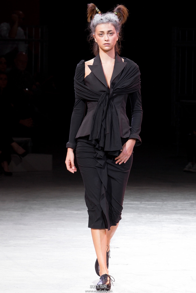 Yohji Yamamoto(山本耀司)2014春夏流行服饰时尚大片