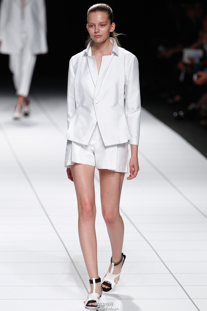 Issey Miyake(三宅一生)2014春夏流行服饰时尚大片