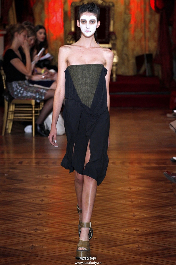 Vivienne Westwood 2013春夏服装时尚大片