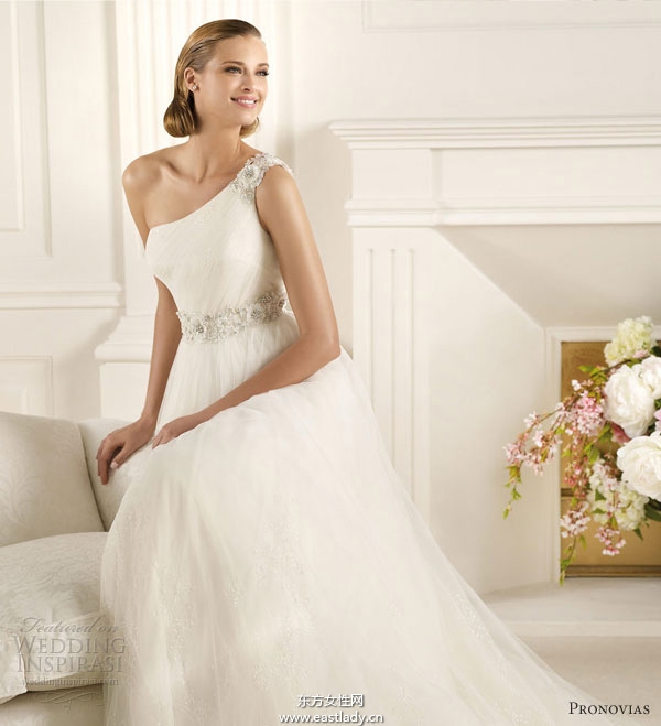 Pronovias 2013秋冬婚纱礼服系列欣赏