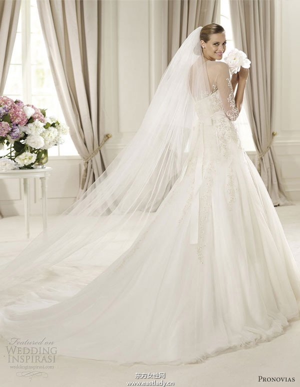 Pronovias 2013秋冬婚纱礼服系列欣赏