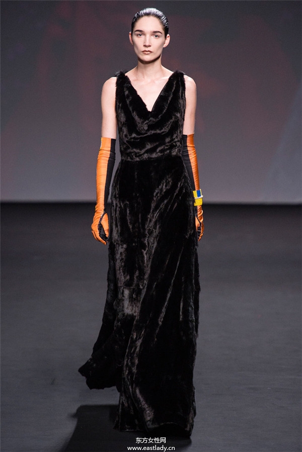 Christian Dior 2013秋冬服装新品发布