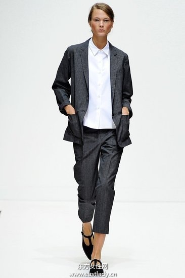 2013春夏服装系列上演各式各样时尚大片