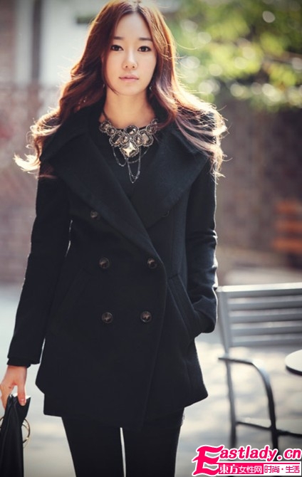 2012秋冬新款韩版双排扣立领呢子大衣 简约而不失大气