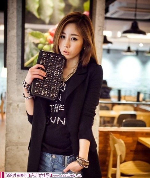 成熟干练的气质感 小西装外套带你进入职场第一步